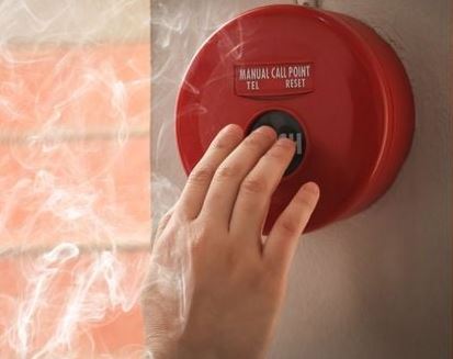 Đề xuất mức phạt mới khi không báo cháy hoặc ngăn cản báo cháy